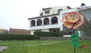 Hermosa casa en punta hermosa