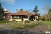 Vendo casa en el country bco provincia