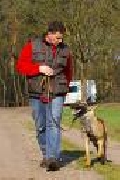 Entrenador canino profesional