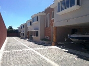 Casa frente a olmeca- carret a el salvador