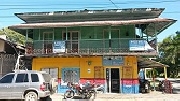 Se vende edificio en barrio el iman